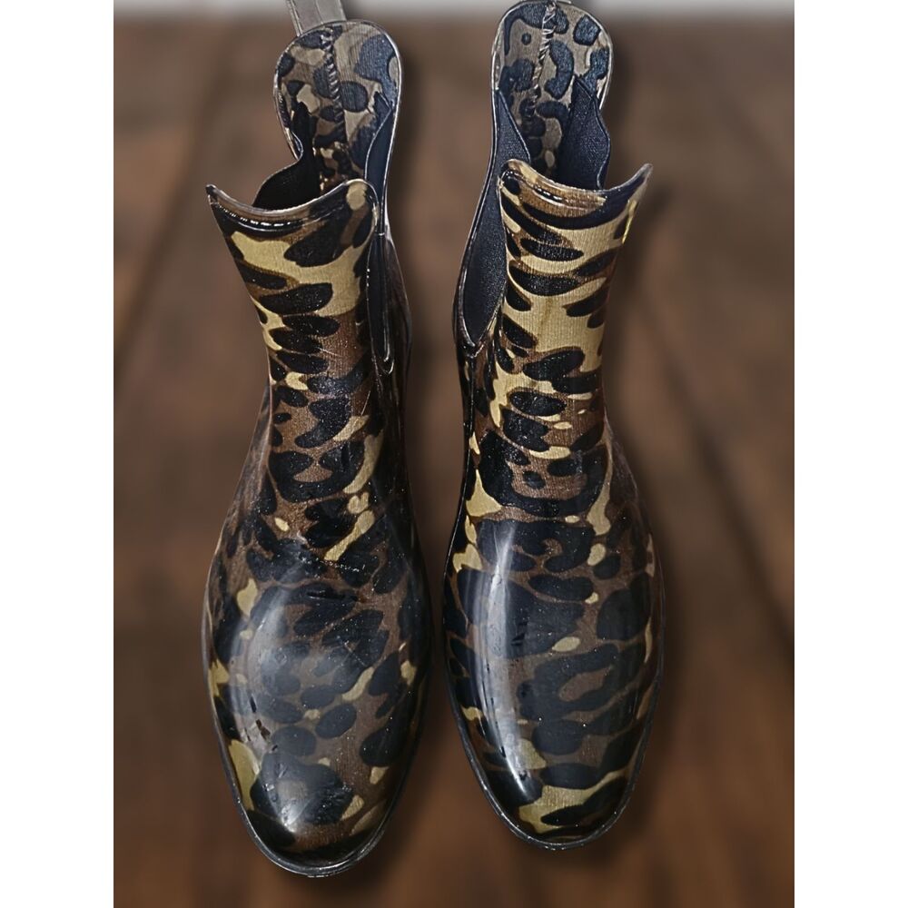 Lauren Ralph Lauren "TALLY-BO-RAI" Leopard Print Chelsea Rain Boots